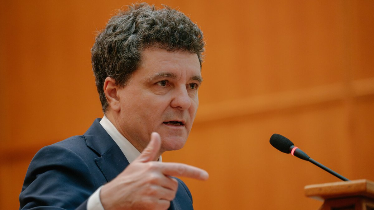 Nicușor Dan anunță oficial: România se alătură declarației de război împotriva Iranului pentru Strâmtoarea Ormuz