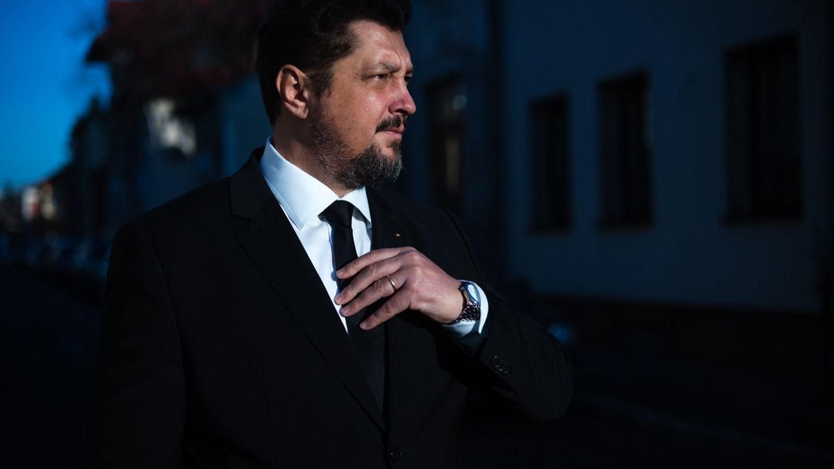 Claudiu Târziu (ACT) lansează campania #StopVexler. Partidul acestuia strânge semnături pentru abrogarea legii Vexler.