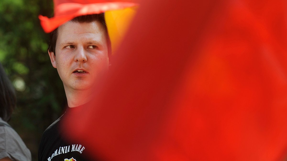 Deputatul naționalist Tudor Ionescu cere explicații ministrului Energiei, Bogdan Ivan.