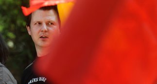 Deputatul naționalist Tudor Ionescu cere explicații ministrului Energiei, Bogdan Ivan.