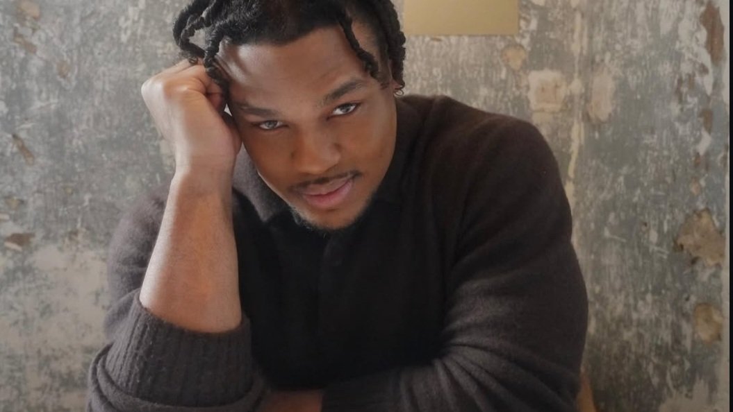 Un „influencer” american l-a făcut K.O. pe fratele lui Rareș Ion pentru vizualizări! România nu este grădina voastră zoologică!