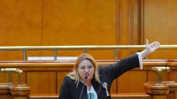 Diana Șoșoacă: „Noi suntem purtători ai celui mai sfânt sânge! Suntem țara cu cele mai multe genii!”